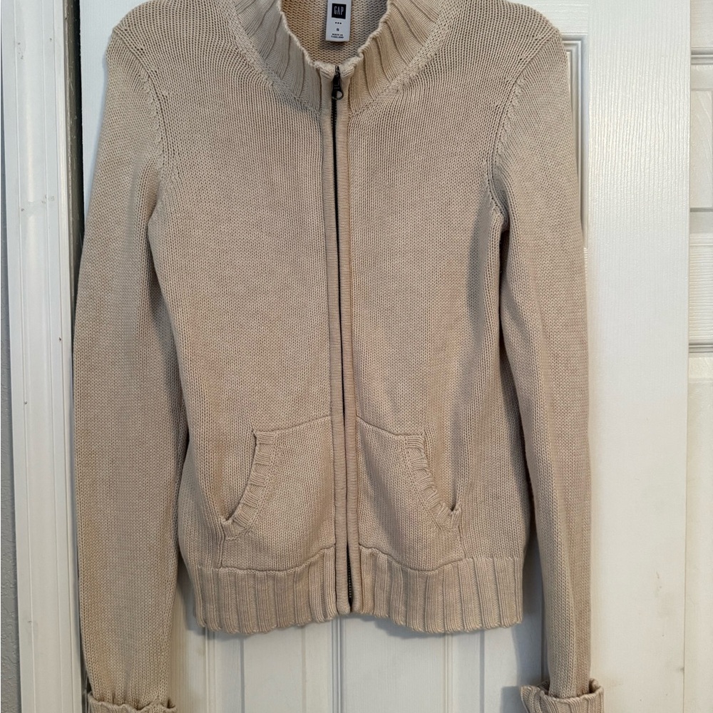GAP Cream Cardigan Sweater Lightweight Casual
